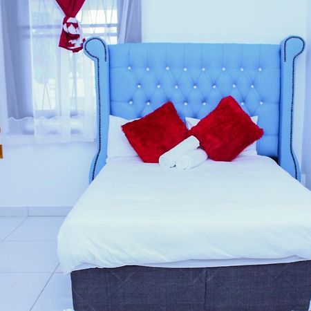 4 Callington Guest House Порт-Элизабет Экстерьер фото